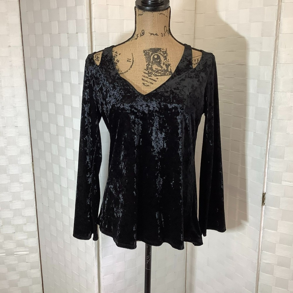 NWT Status black velvet cold shoulder blouse size small